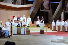 AOBR 2015 08 12 AU 16 LOURDES 5 PROCESSION DANS LA BASILIQUE SOUTERRAINE (9)